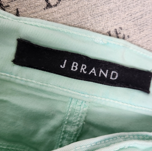 Jbrand Skinny Capris Jeans - Picture 3 of 15